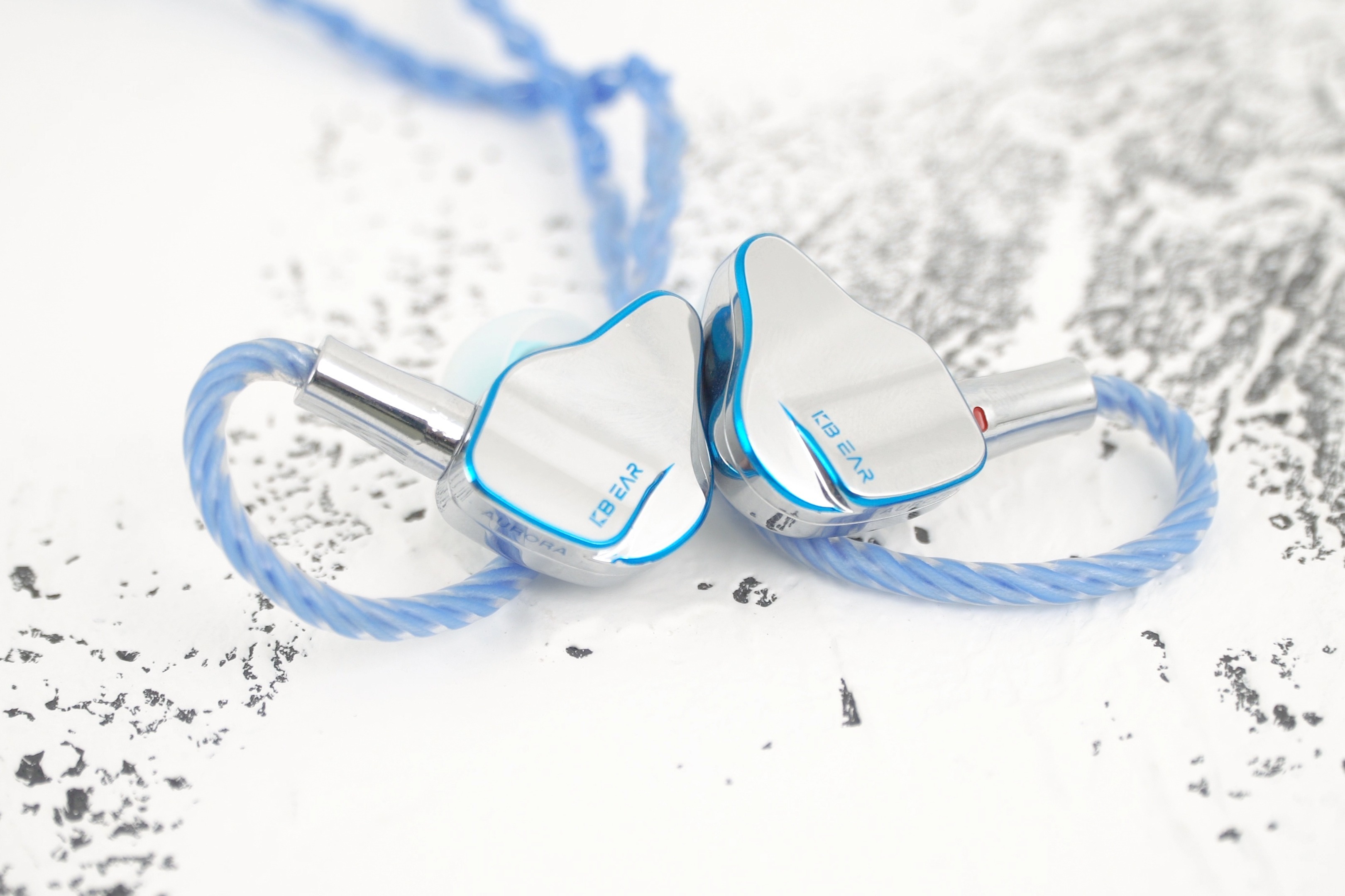 高颜值入耳式耳机kbear魁宝极光体验分享