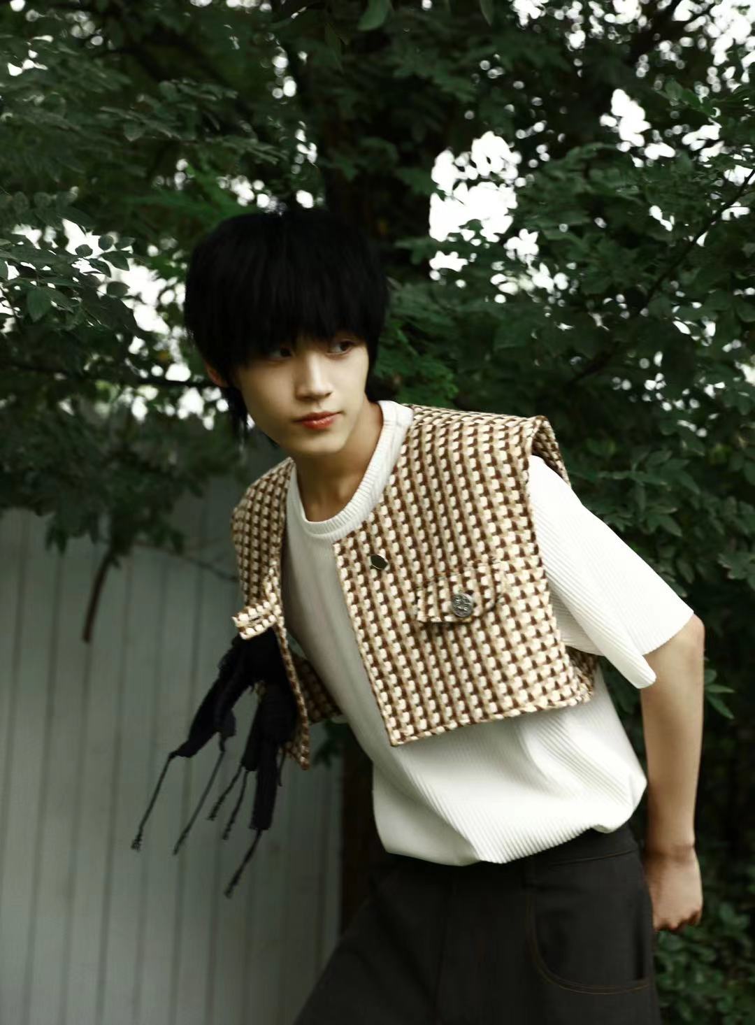 与此同时,歌手刘唐辉也坦言自己正在多项发展,发布