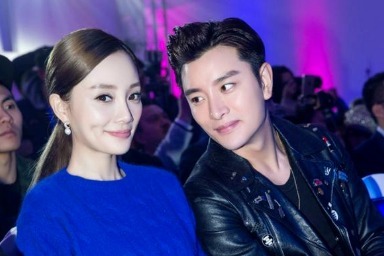 李小璐被算计得很惨？离婚协议条约终曝光，贾乃亮真不是吃素的！