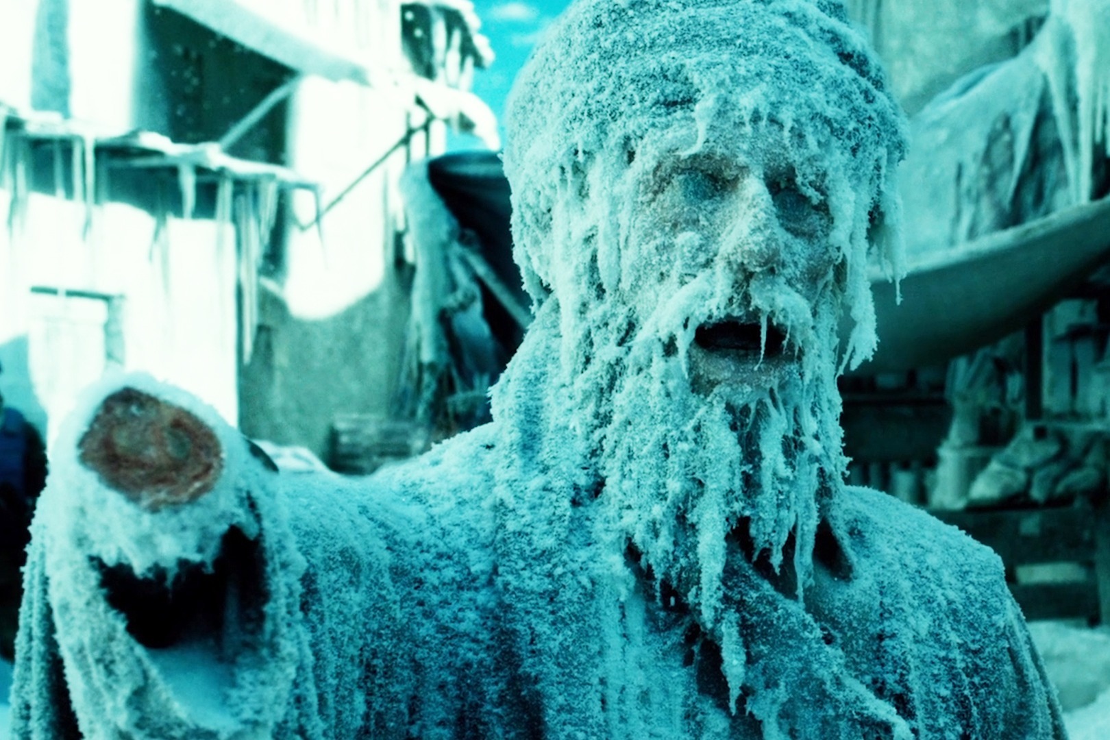 迪拜被淹,巴西气温骤降400度,人们瞬间成冰棍!