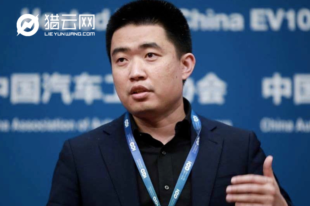 造车口水大战，李想炮轰团车CEO