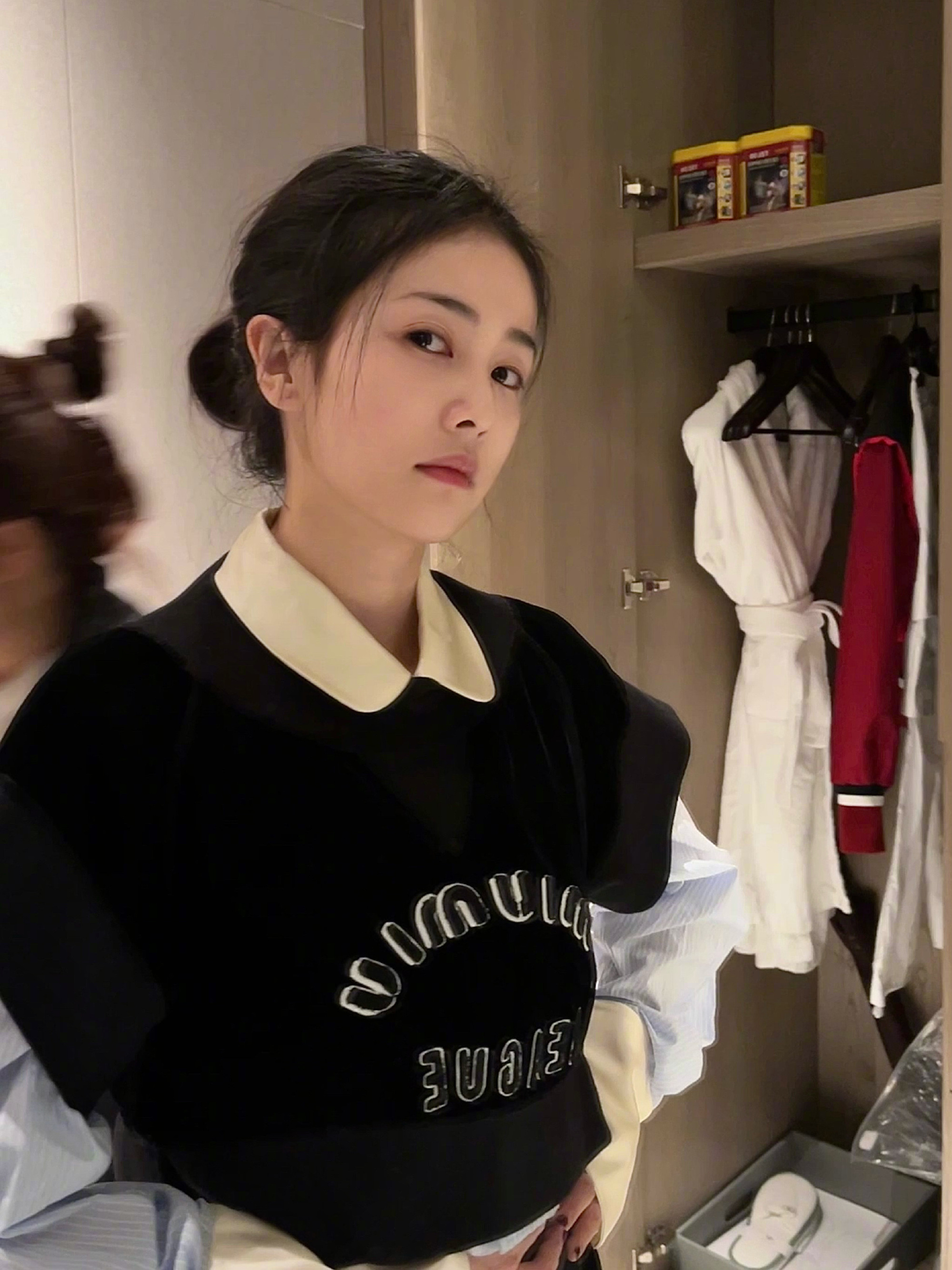 女明星的两幅面孔，抖音上的她们比微博更香_凤凰网