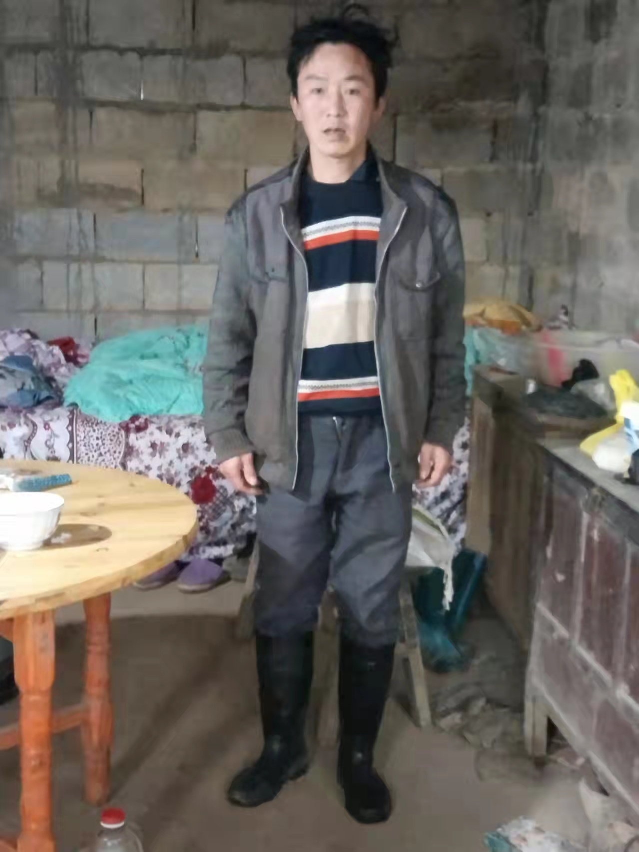 贵州织金县猫场中学15岁学生丢失五天,父母哭成泪人__凤凰网