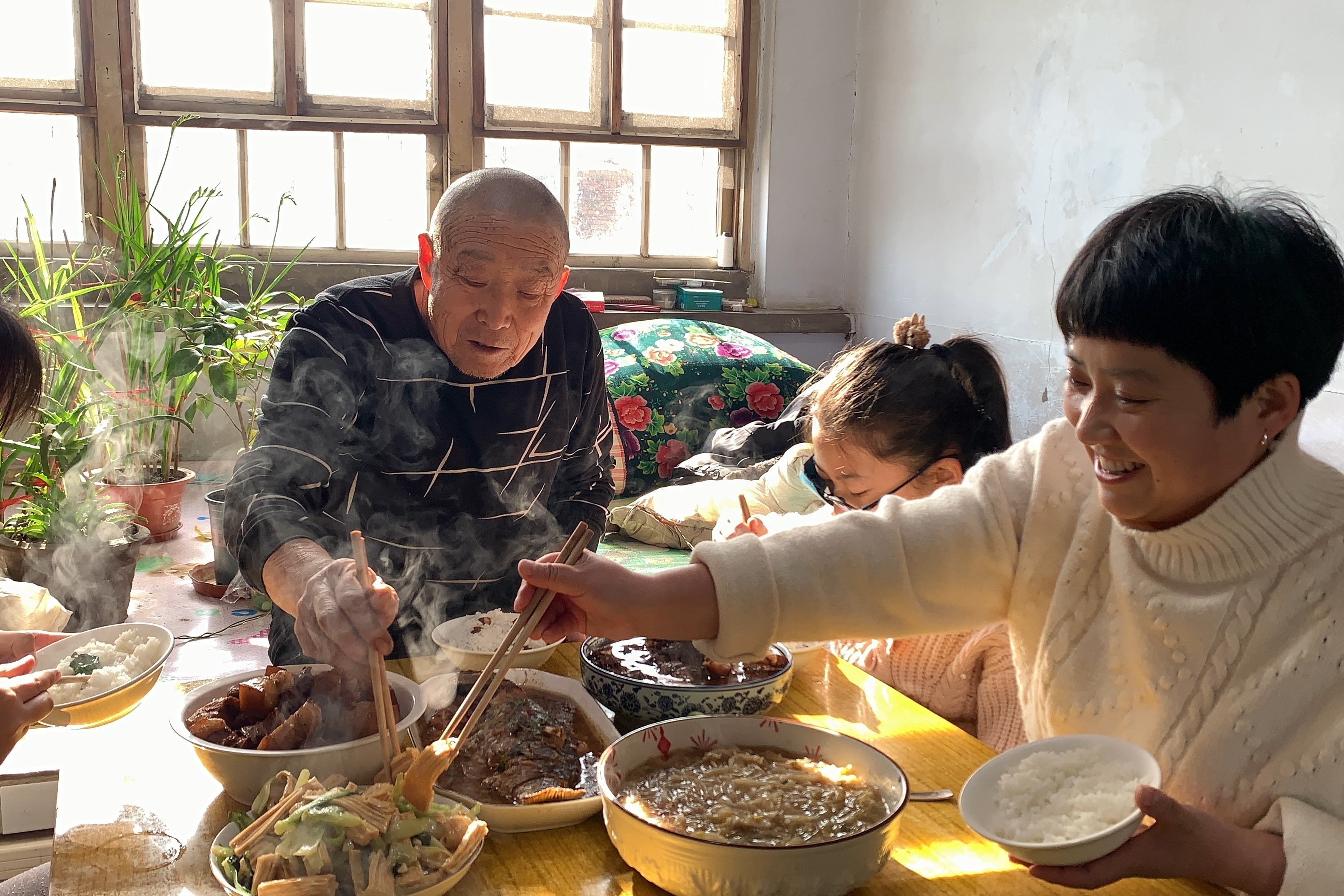 制止餐饮浪费剩饭剩菜光盘行动_1920X1080_高清视频素材下载(编号:4899619)_实拍视频_光厂(VJ师网) www.vjshi.com