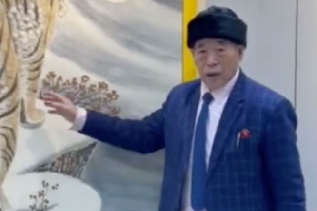 厉恩海参加青春冬奥国际绘画开幕式，四幅作品荣获特等奖。