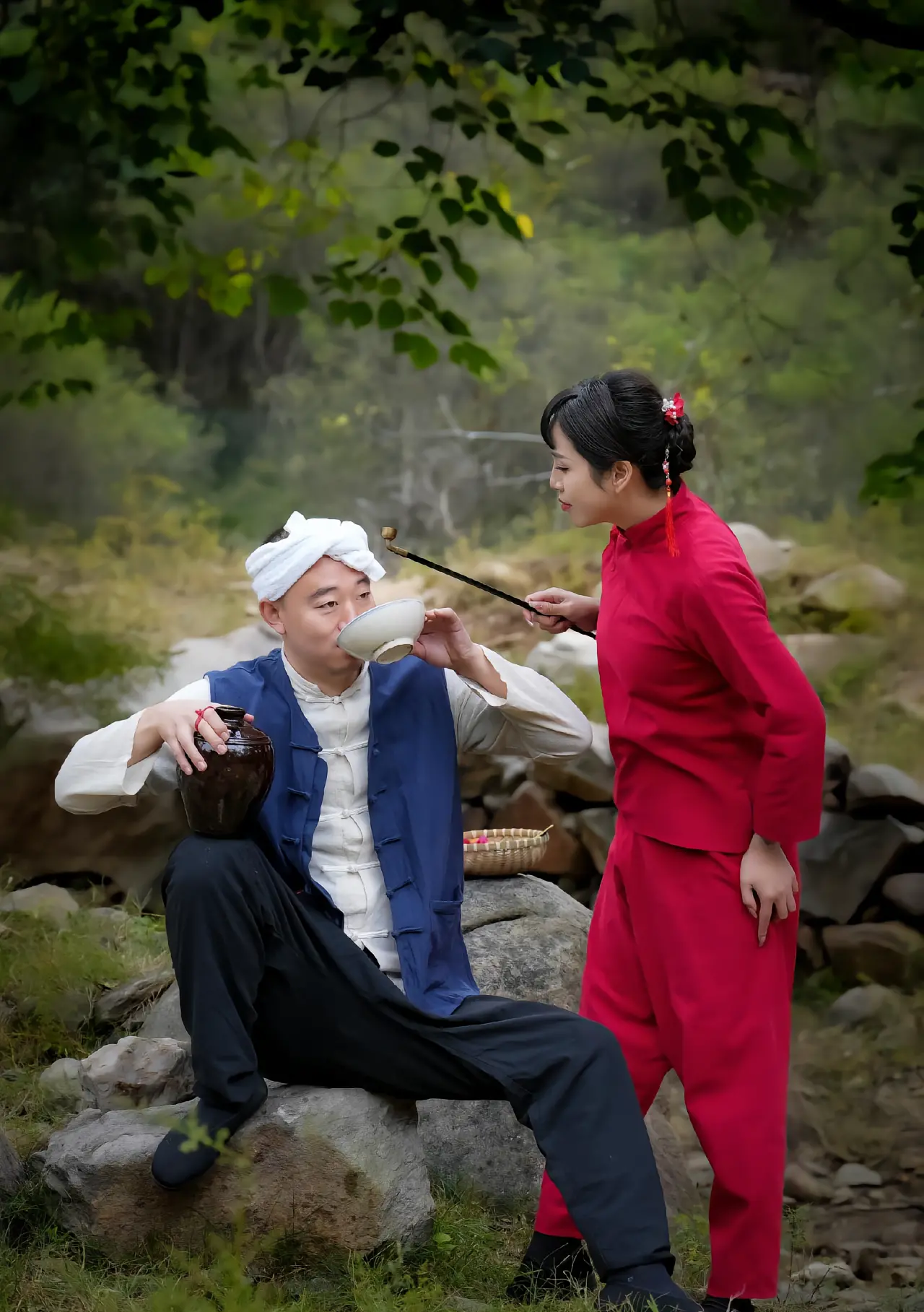 角色扮演情景剧陕北民歌《拉手手亲口口,咱俩仡佬佬里走》__凤凰网