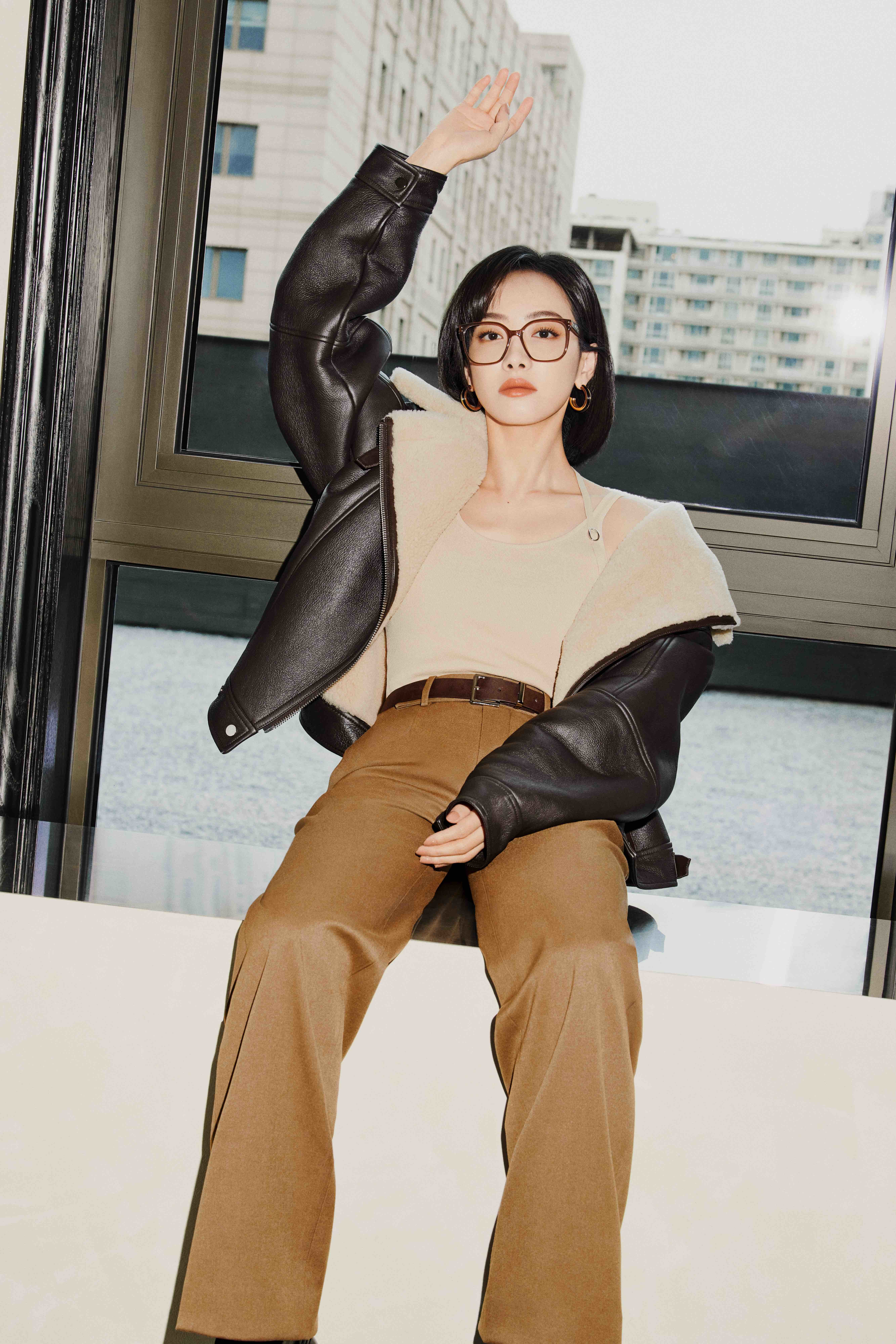 宋茜官宣lily首位品牌全球代言人 诠释更轻松的高级感__凤凰网