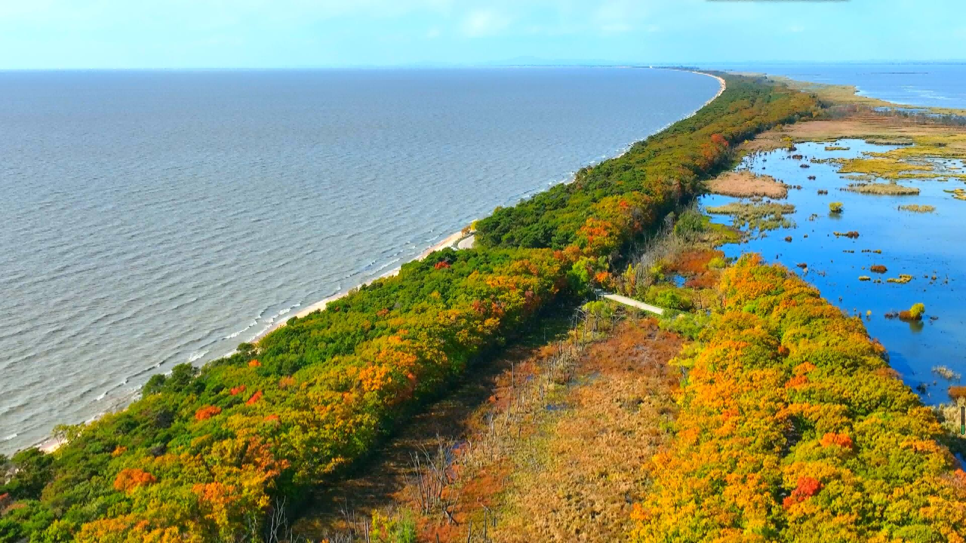 密山:兴凯湖百里湖岗 五花山色醉游人__凤凰网