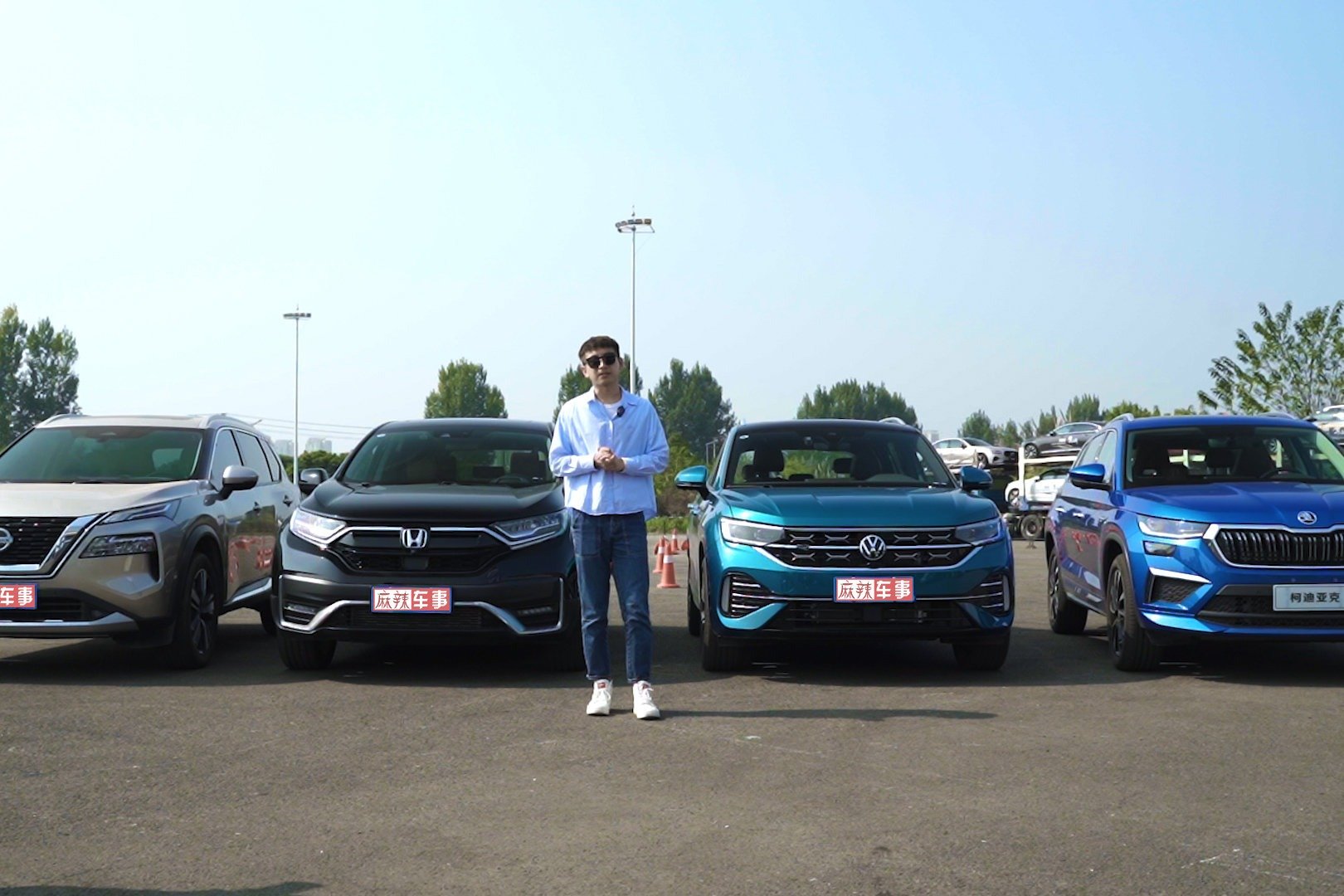 德系日系大对比，性能差距一目了然，同级质价比最优SUV是它？