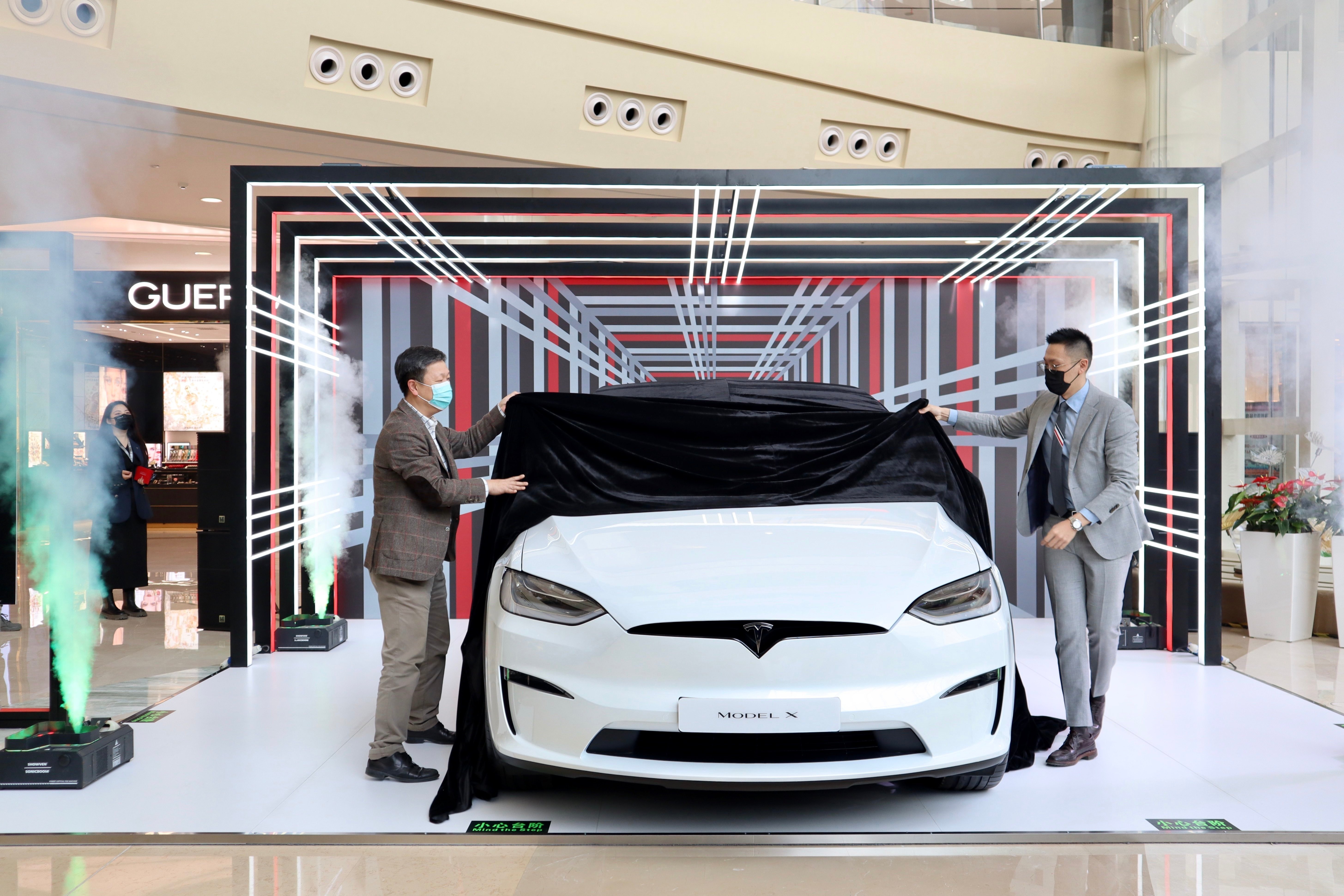 静态体验特斯拉Model X Plaid百公里2.6s的SUV，你能hold住吗？