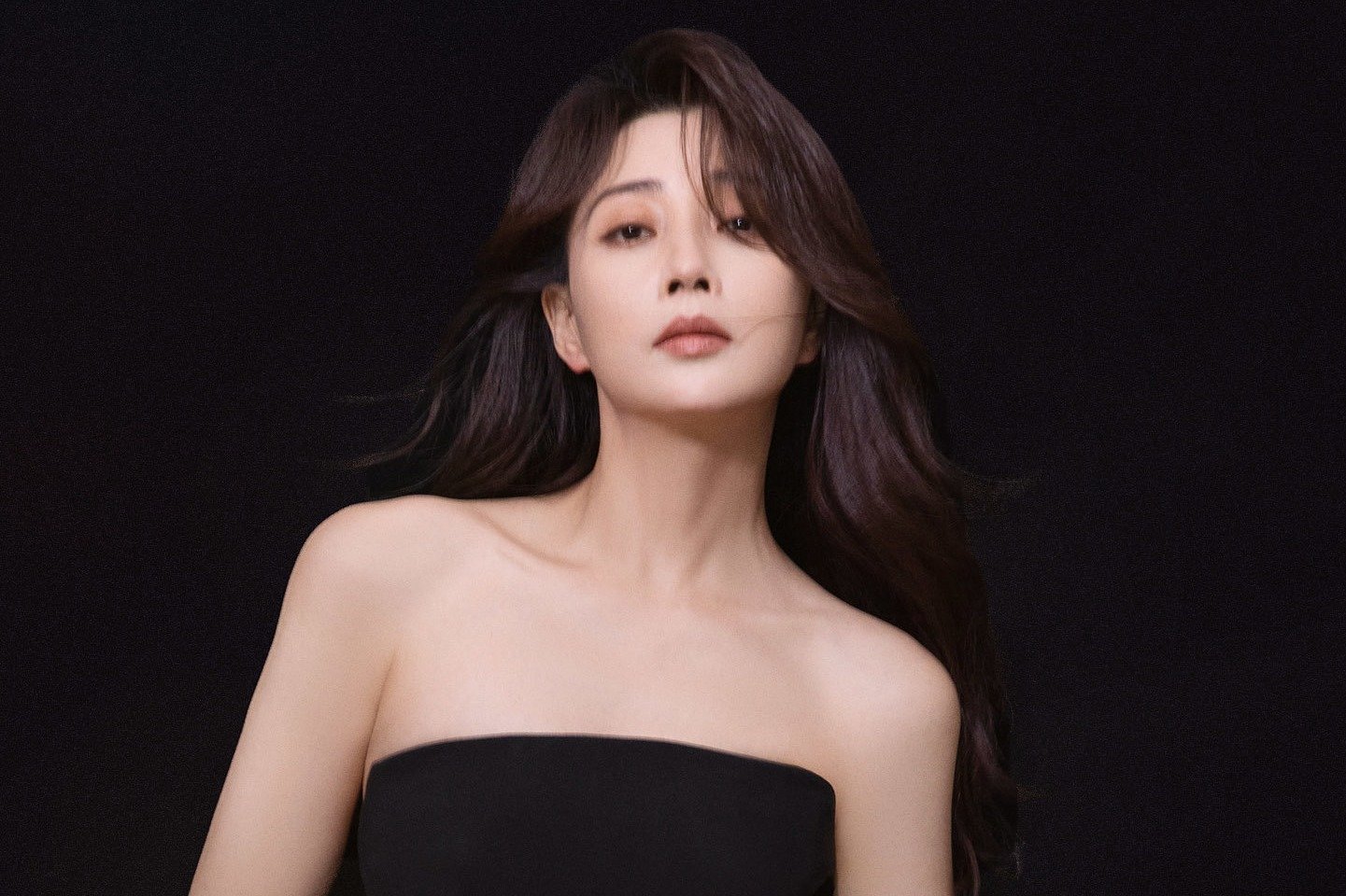 殷桃《人世间》获金鹰奖最佳女主角 温暖有态度的角色打动人心_凤凰网