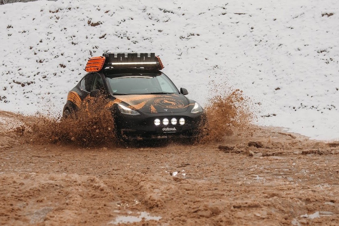 特斯拉Model Y越野魔改概览（by delta4×4）