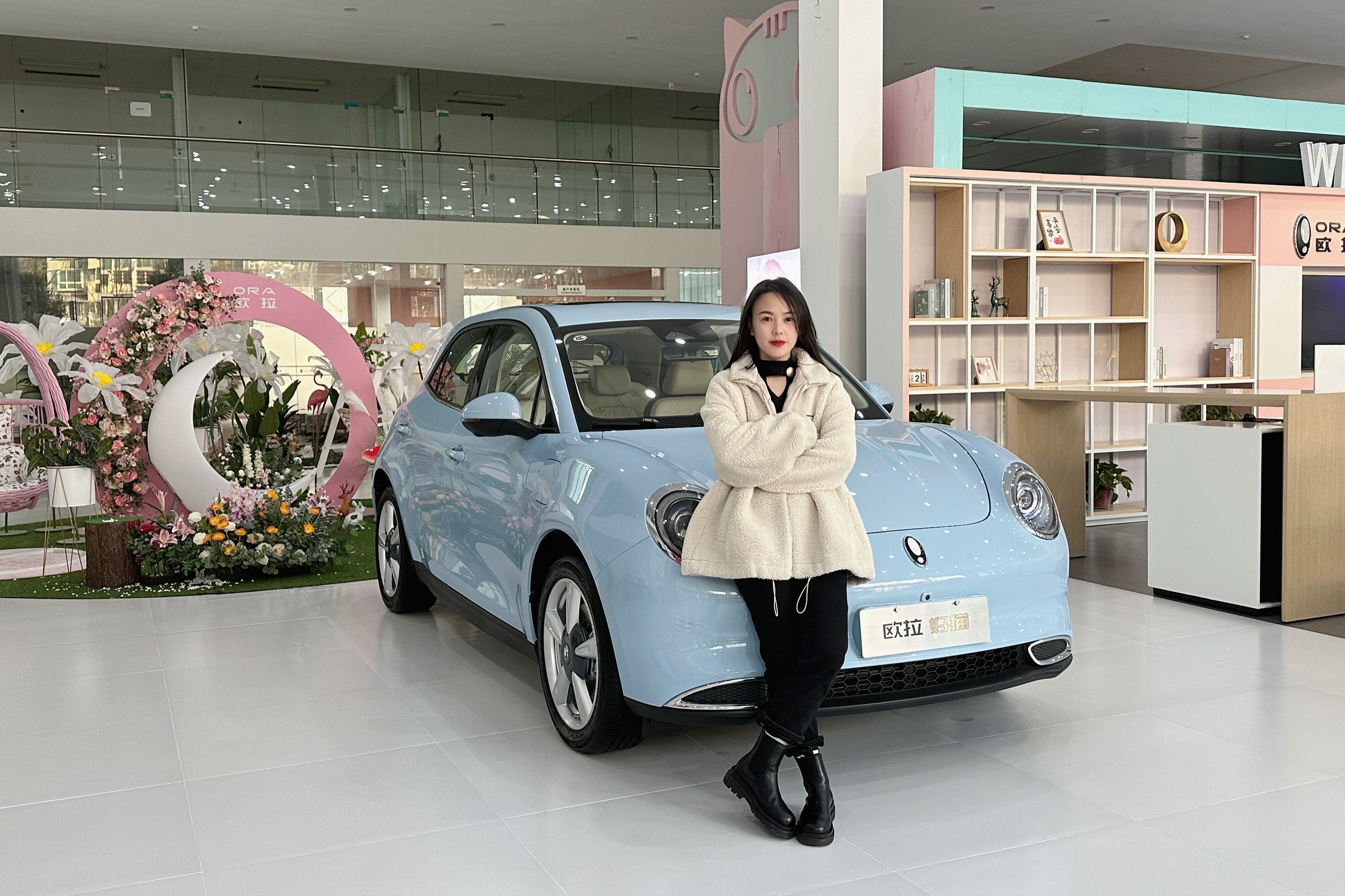 为什么说欧拉好猫是最懂女性的车？小姐姐探店后找到了答案