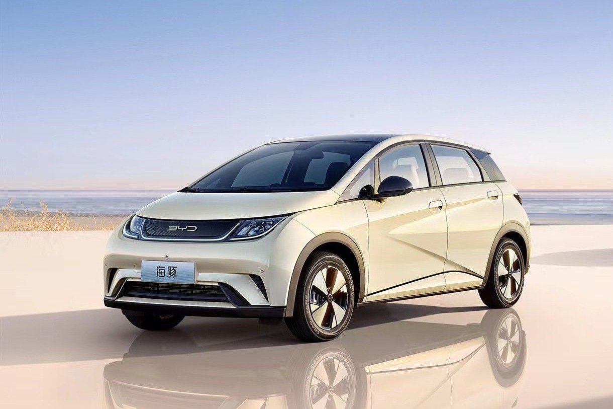 最高续航420公里，售11.68万元起，2023款比亚迪海豚正式上市