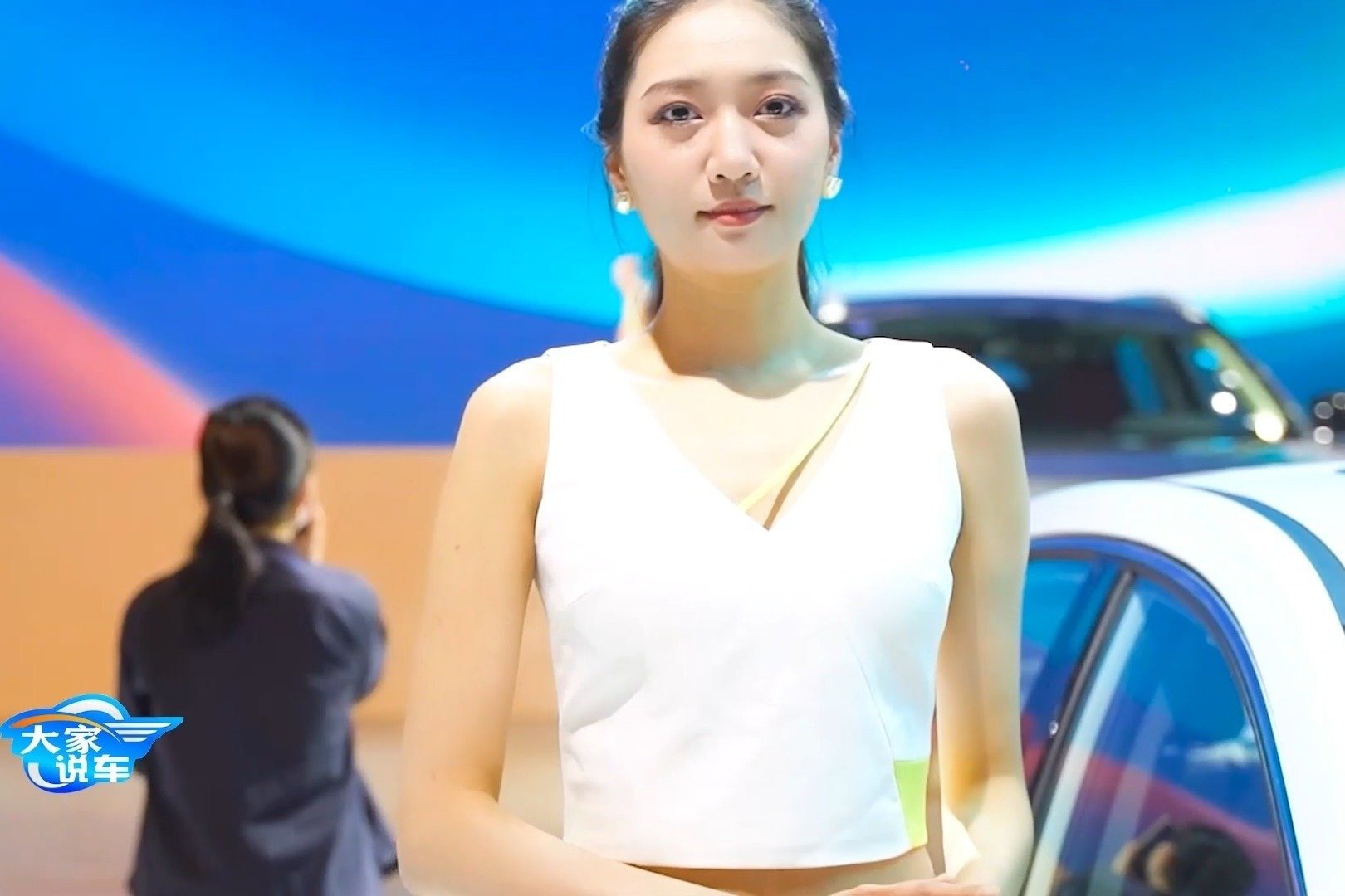 一分钟告诉你 极狐阿尔法S哪里好