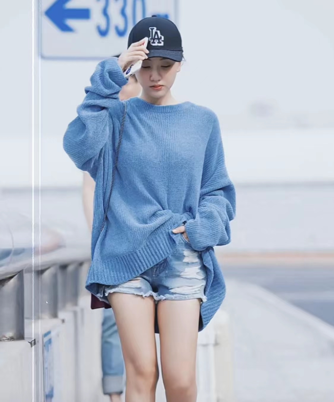 杨蓉保持减龄的时候 , 还有运动的活力感 , 视觉效果很稚嫩__凤凰网