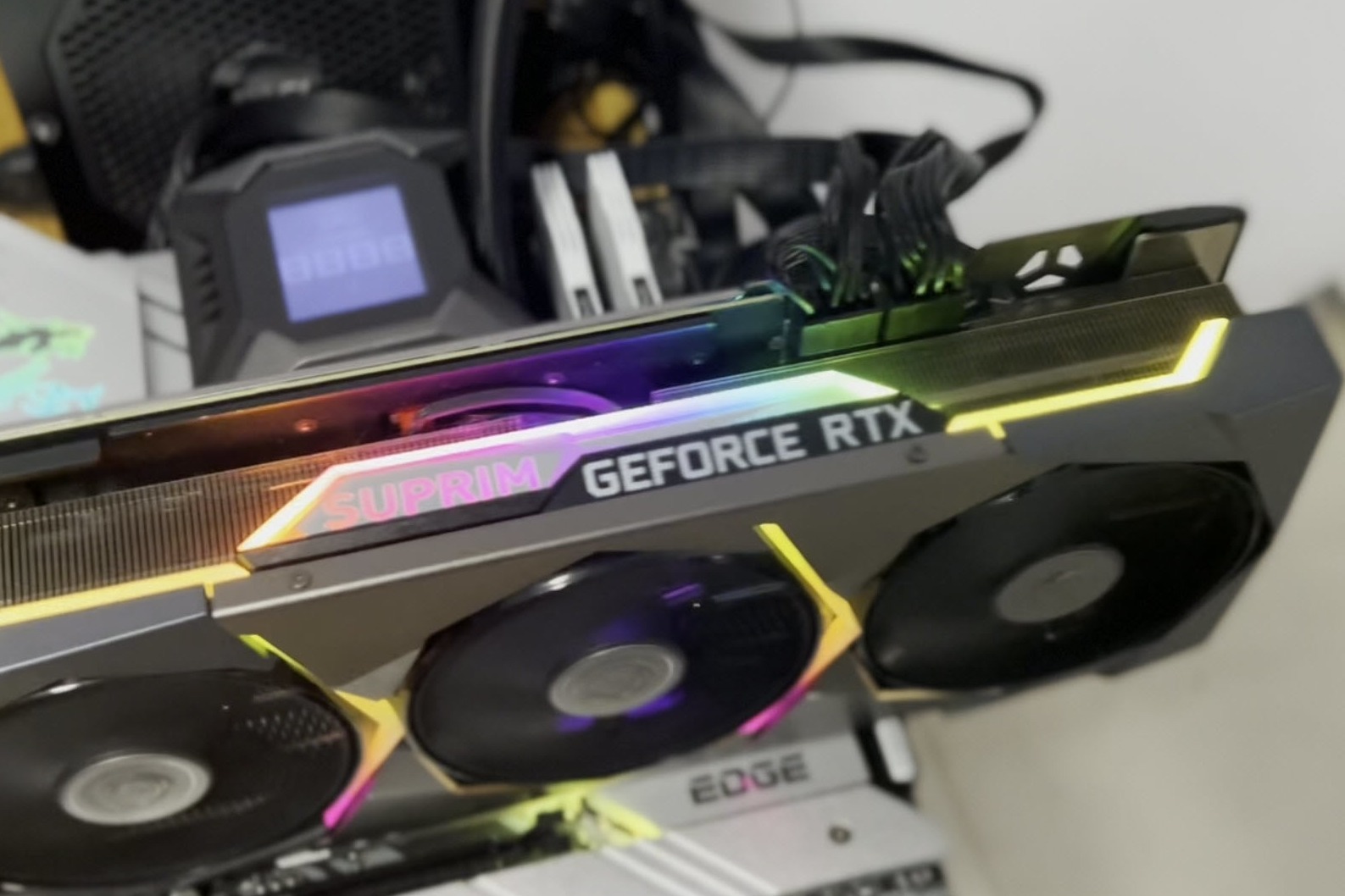 颜值与实力兼具的王者！微星RTX 3070 Ti SUPRIM X超龙游戏实测