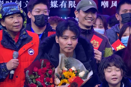 音乐歌舞电影《一闪一闪亮晶晶》开机 张晋出演小丑爸爸