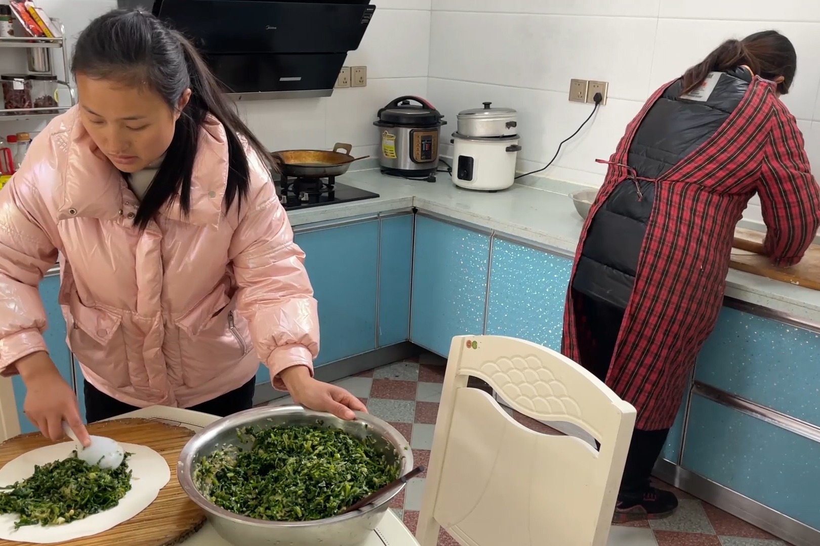 张朝阳直播做饭 解锁油泼辣子的正确制作方法—中国经济网