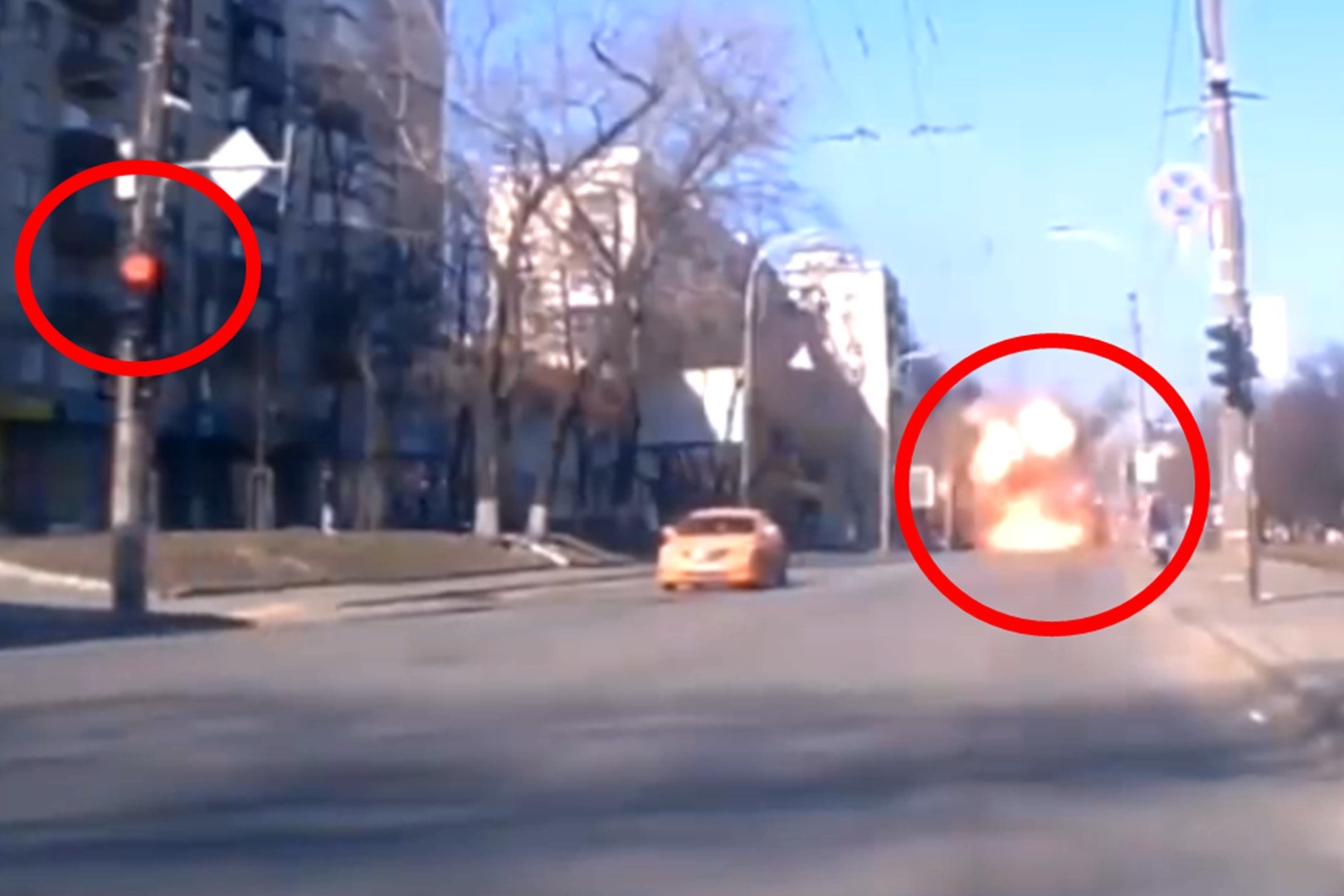 实拍：乌克兰首都遭轰炸 司机立即加速闯红灯 女子受惊说不出话！