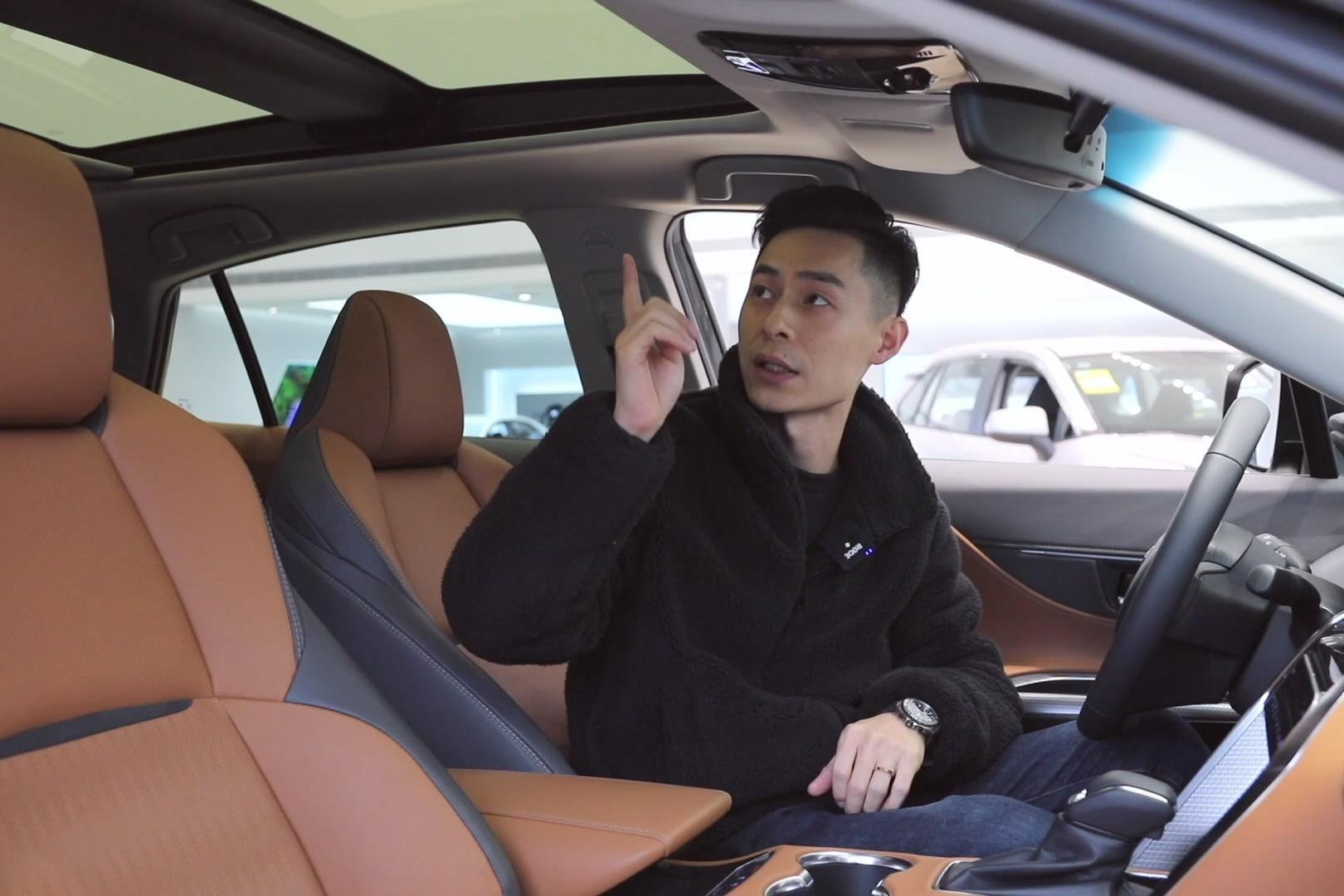 有了威飒的可变光天窗，为你的自驾游画龙点睛