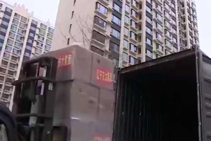 【短视频】甘肃首批捐赠石墨烯儿童口罩发往香港