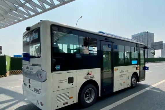 科幻成现实，成都无人驾驶公交车将开始路测
