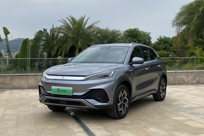 零百加速7.3秒，标配热泵空调，抢先试驾比亚迪元PLUS