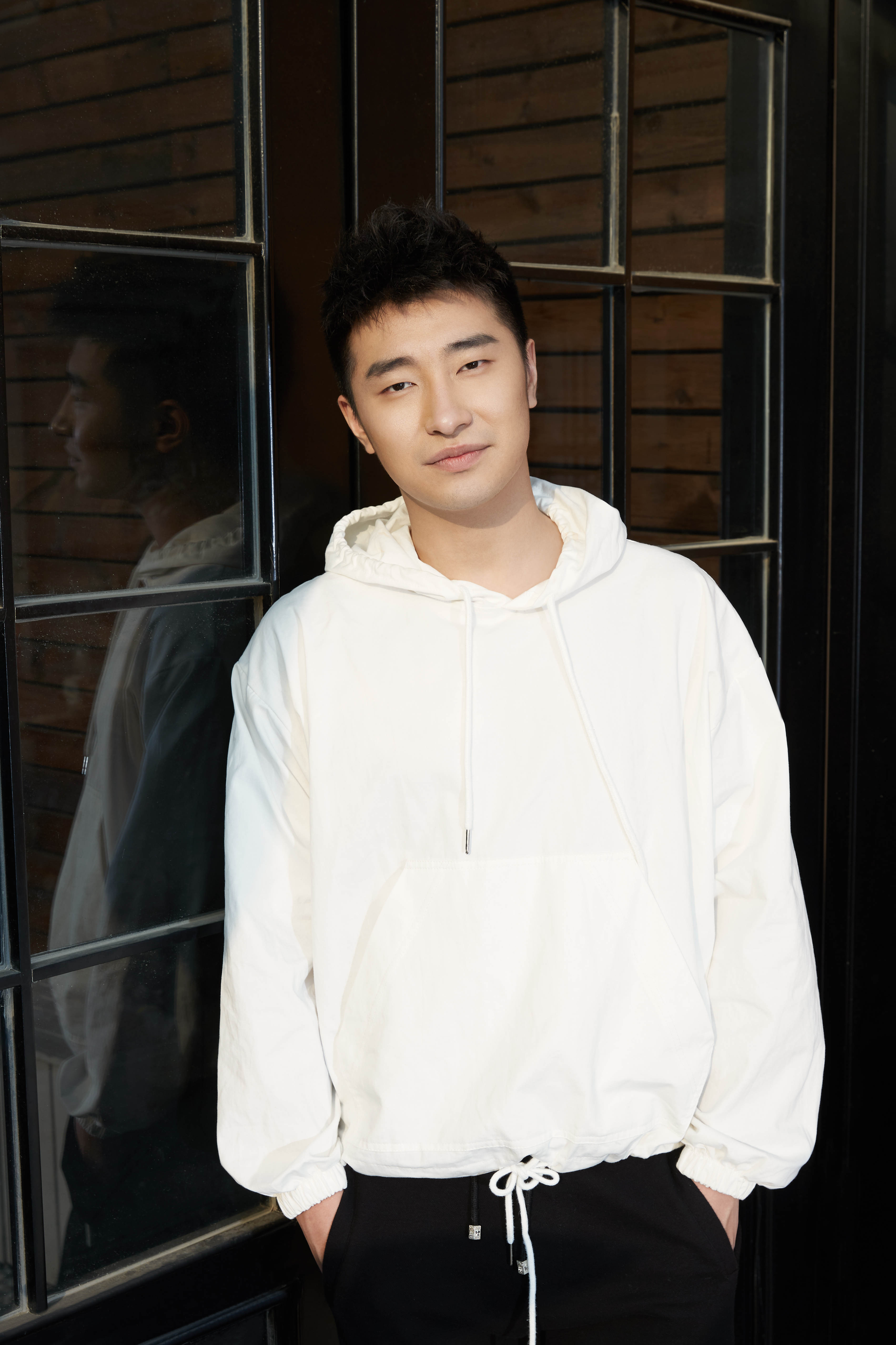 邹敦明《山河月明》下线演技获赞 与冯绍峰上演朝堂"正面刚"__凤凰网