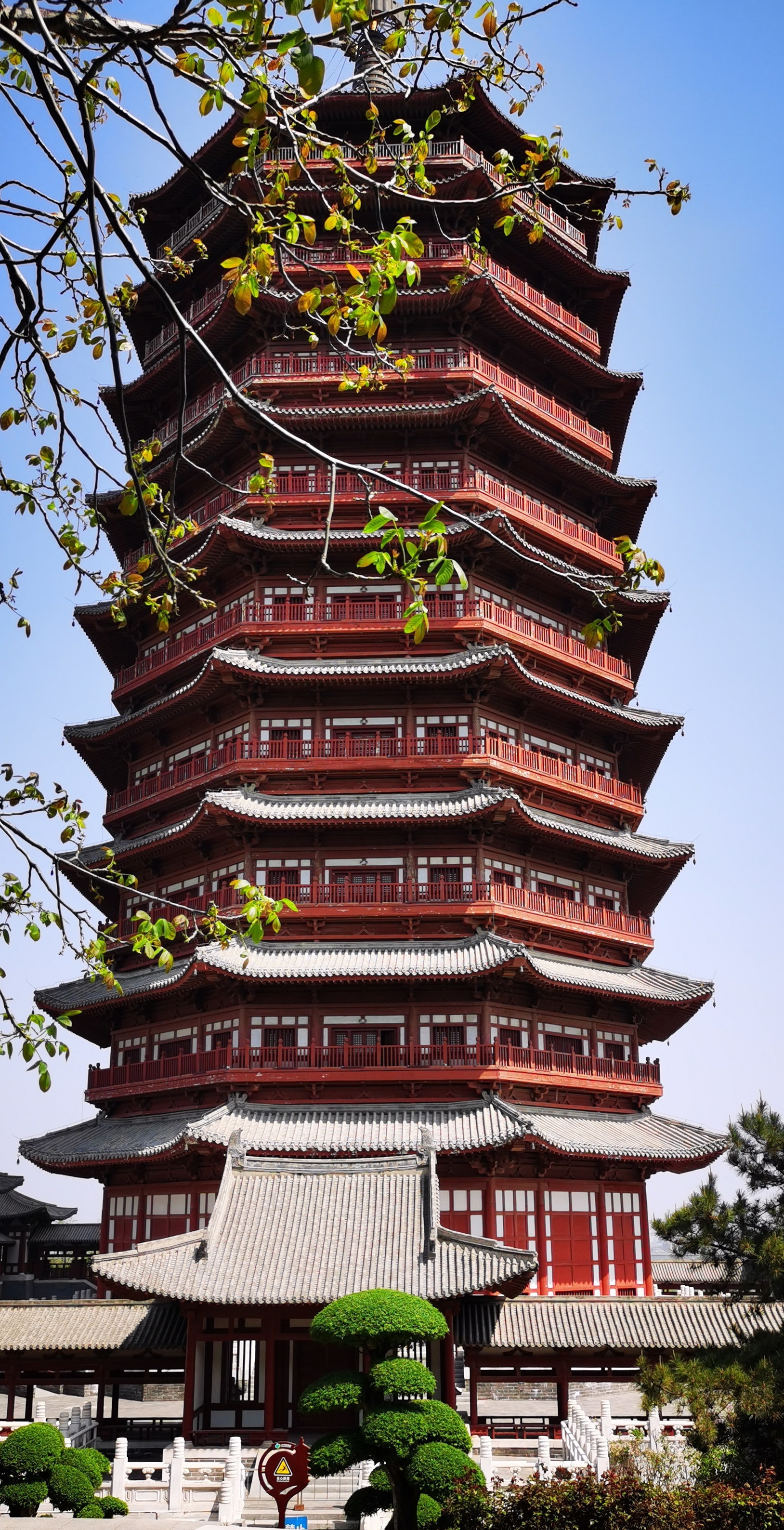 思窝骑着马儿去草原:永定塔,永定安澜,北京园博会标志性建筑__凤凰网