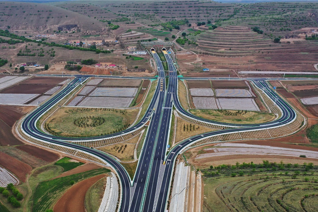 一公路建成通车 畅联陕甘宁经济圈