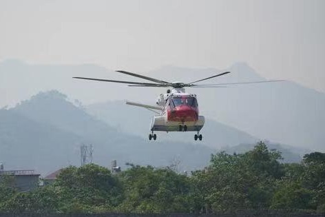 AC313A大型民用直升机首飞成功 中国航空应急救援装备再添利器