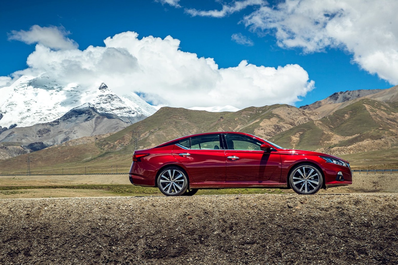 2.0T移动大沙发又快又省油，天籁自吸和涡轮到底买哪个好