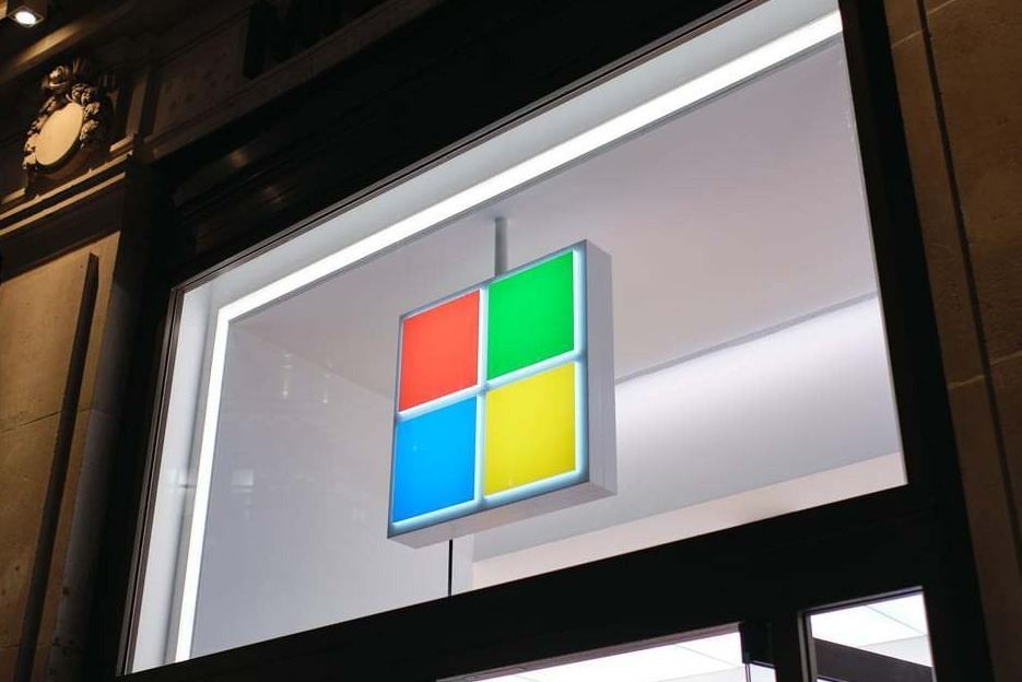 微软给员工涨工资应对通胀，亚马逊也涨了，为啥巨头都那么好？