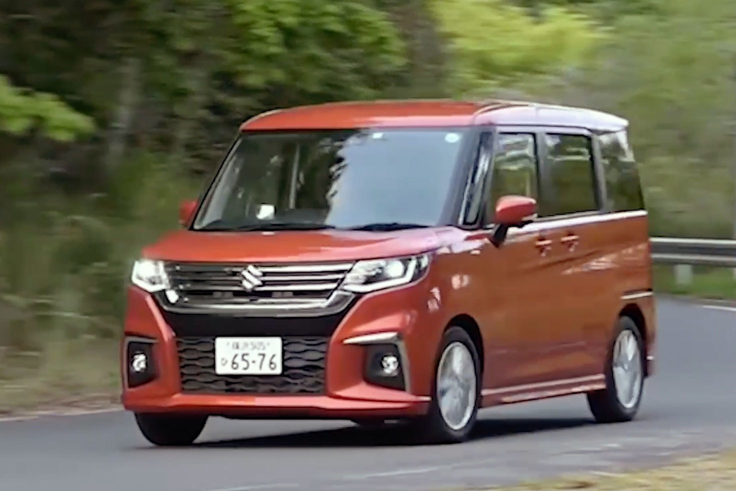 详解日本主流方盒子小车，看铃木Solio车内有多少方便生活的设计