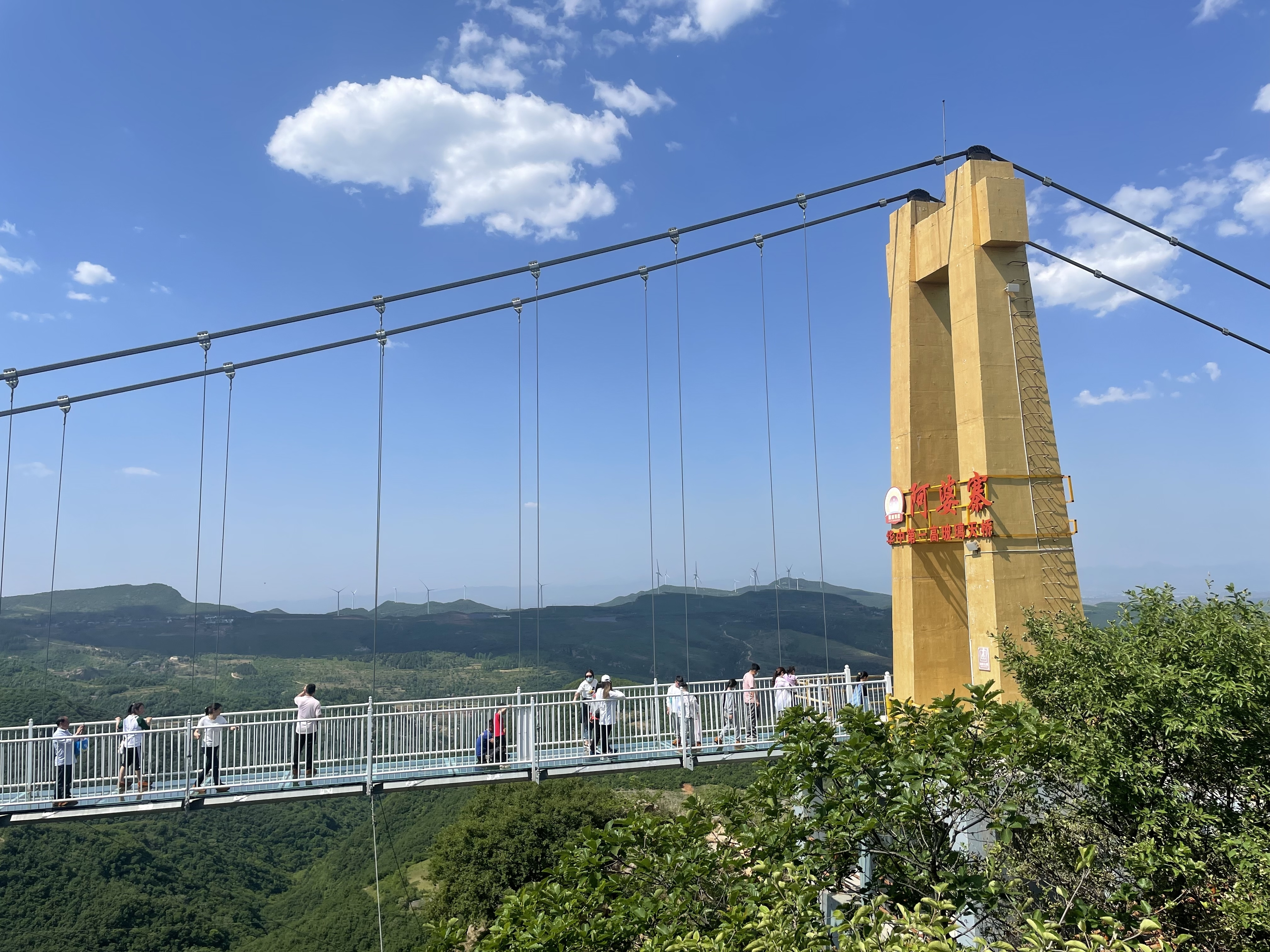 鲁山县五一假期接待游客37.73万人次,旅游收入1.2376亿元__凤凰网