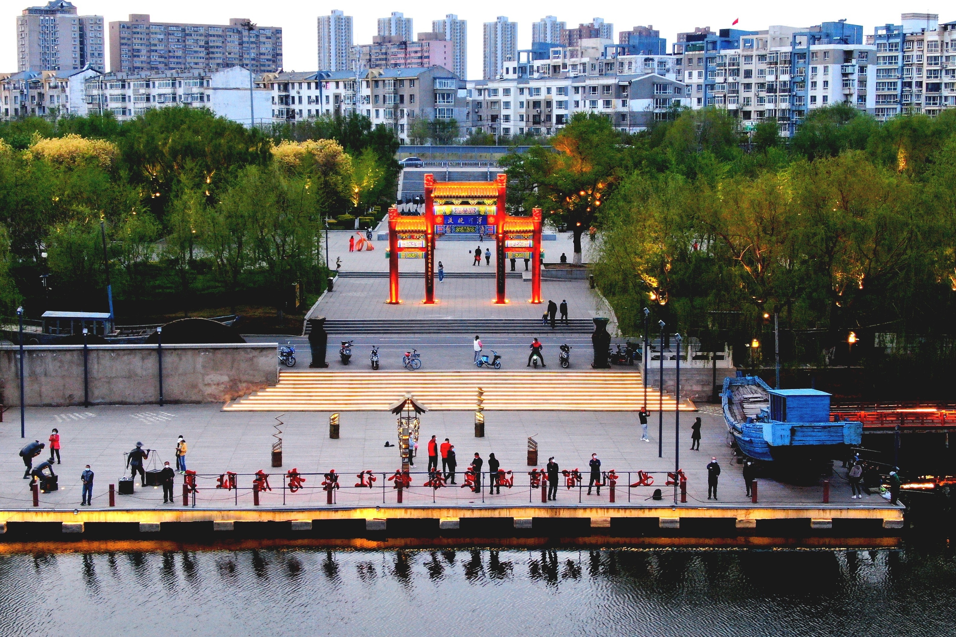 辽宁联合融媒体中心《航拍辽宁》——航拍沈阳浑河晚渡公园一瞥_凤凰