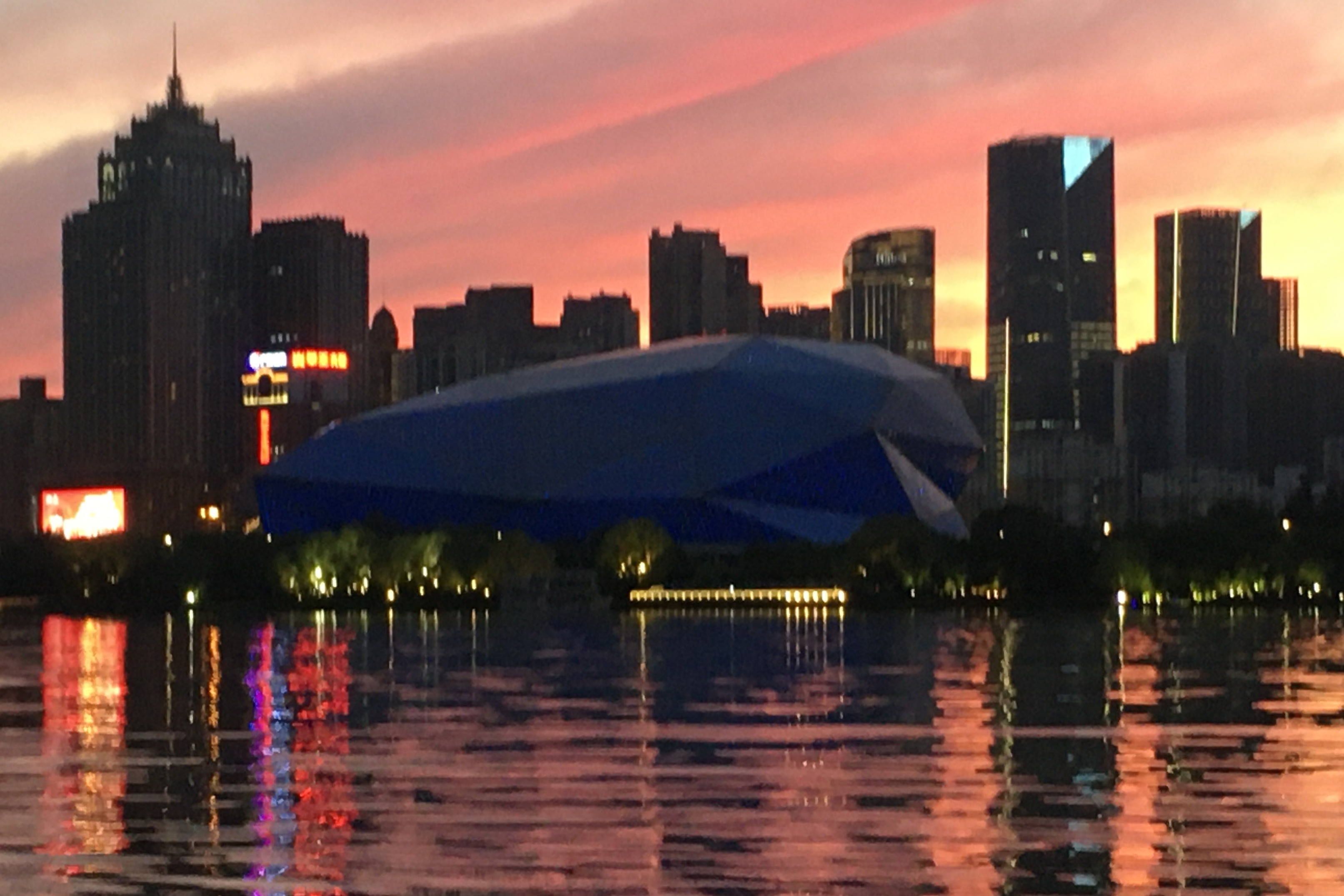 沈阳夏季浑河晚霞美景