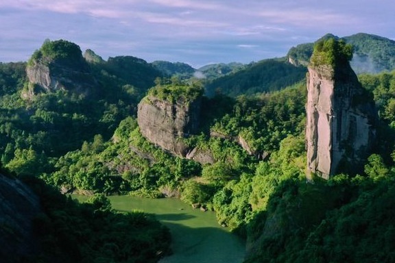 “双遗产”名山在中国——武夷山