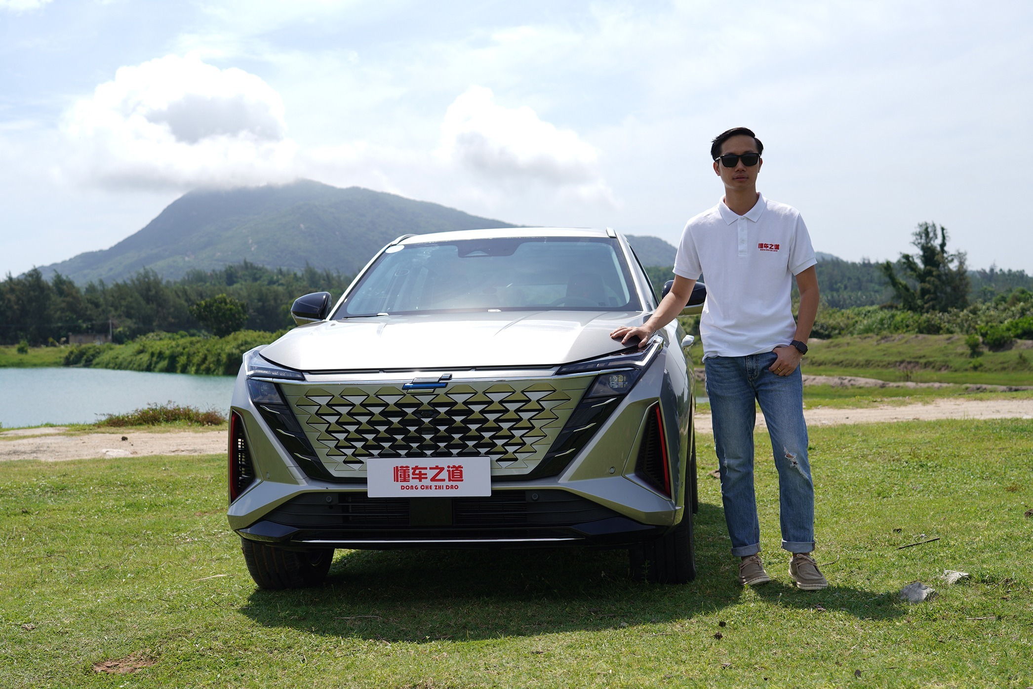 莫帅试驾长安欧尚Z6，比新势力更富想象力！