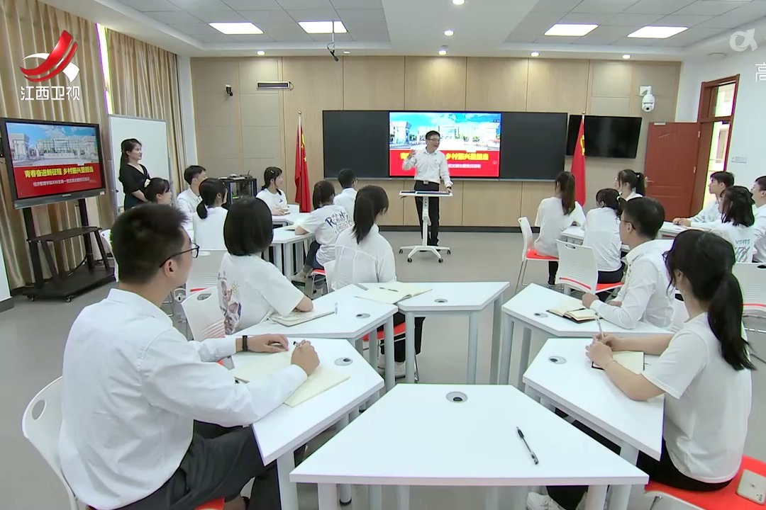 梁桂在江西农业大学调研