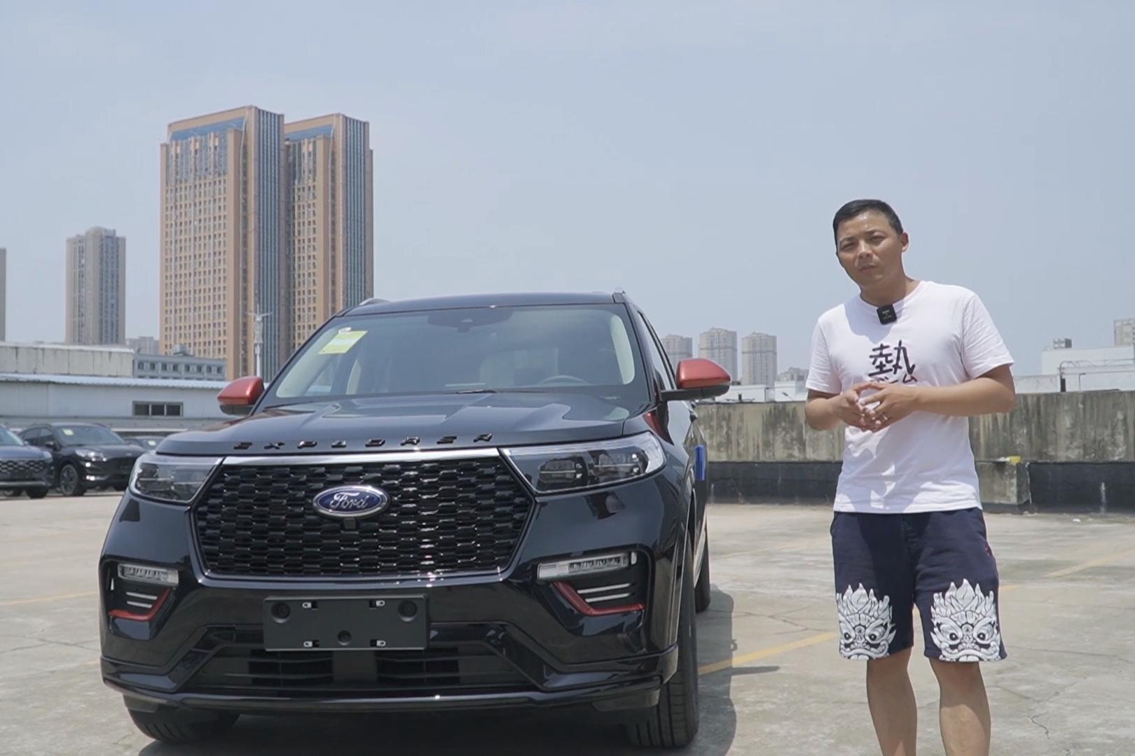 更勇猛、更彪悍 到店实拍福特探险者三十周年纪念版