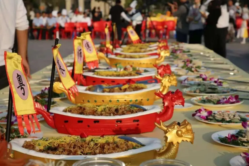 有一种吃货福利,叫做同吃"龙船饭"__凤凰网