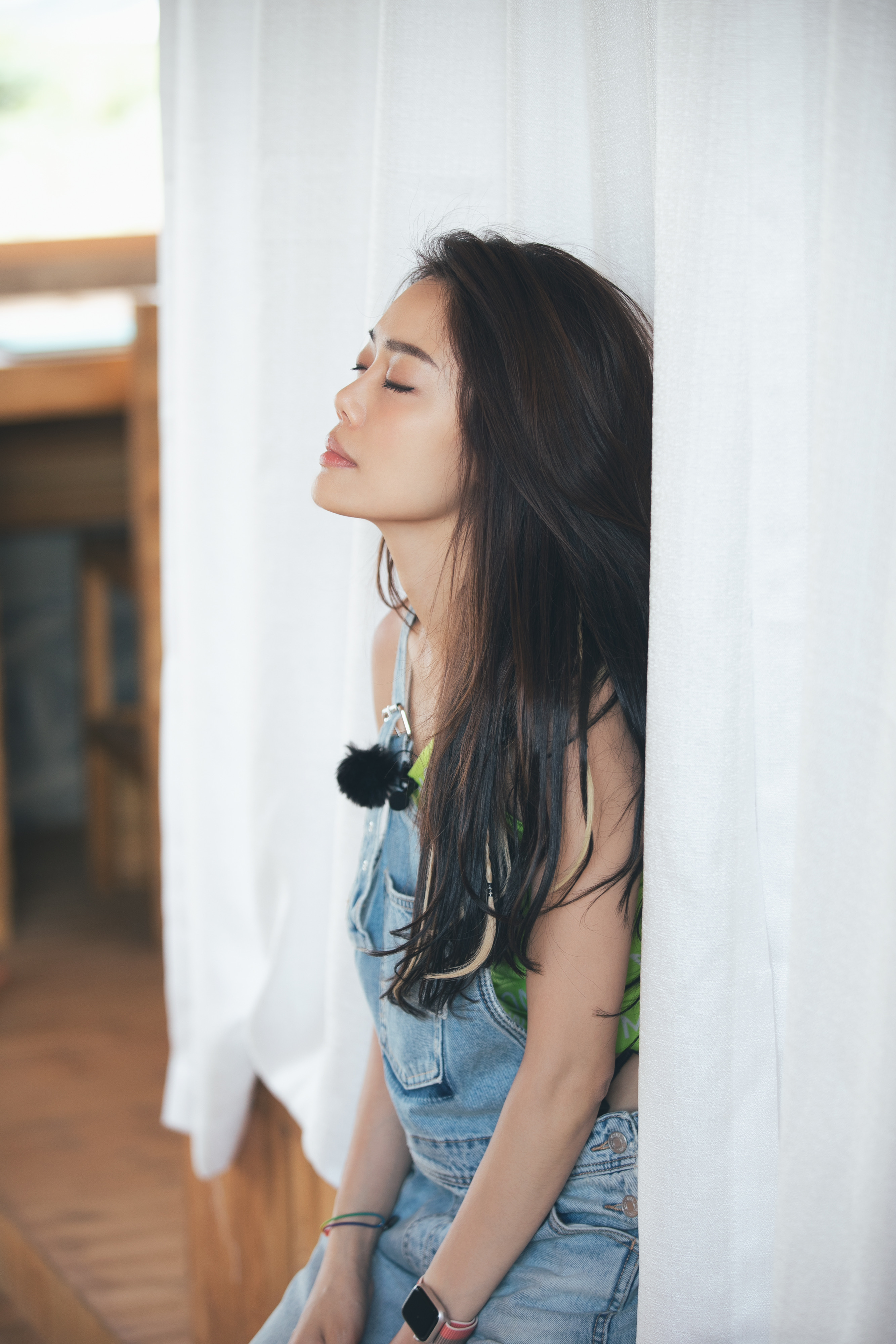 容祖儿《牧野家族》追猪引爆笑 电台清唱满满治愈感__凤凰网