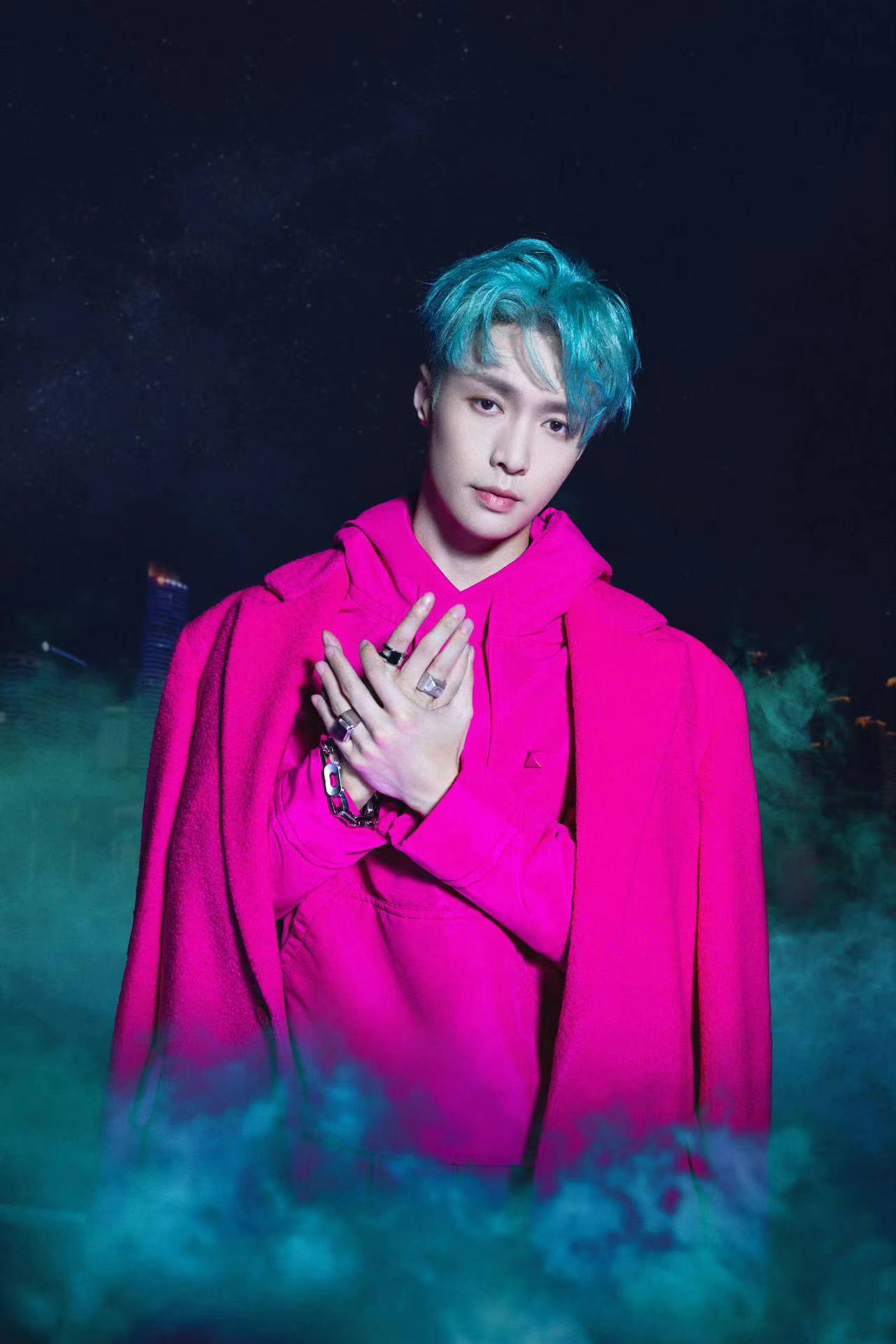 张艺兴大航海启航firework线上演唱会 top级唱跳舞台引爆全网__凤凰网