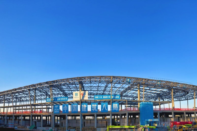 兰州中川国际机场三期扩建工程航站楼混凝土主体结构全面封顶