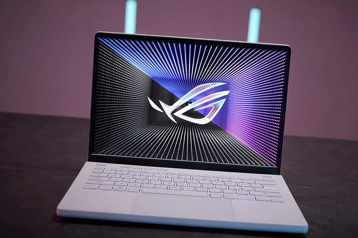 电脑a面可以diy的rog幻14 2022,彰显个性,很潮