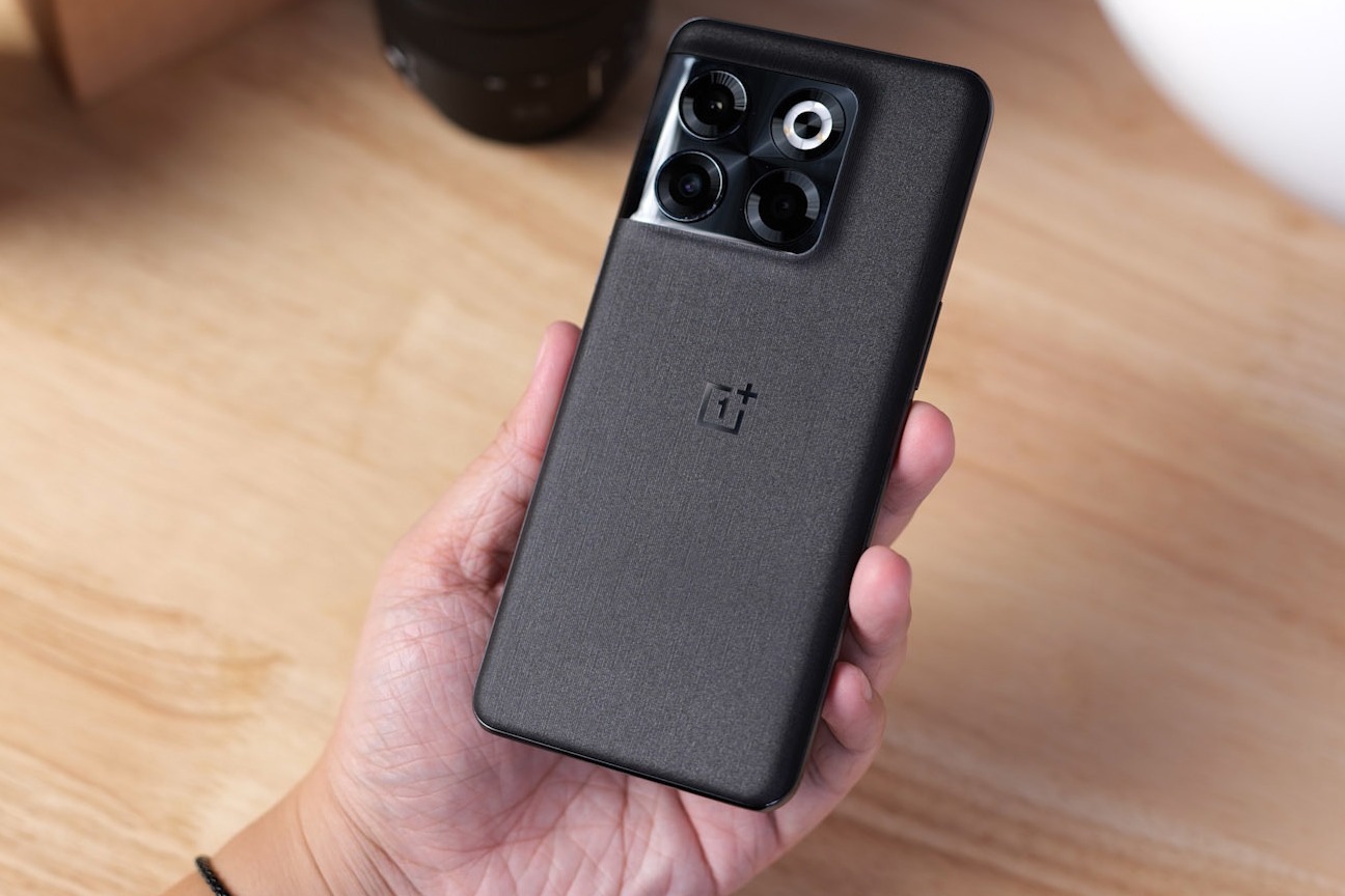 后台常驻20个APP也没有压力！玩堆料的一加Ace Pro有多恐怖？