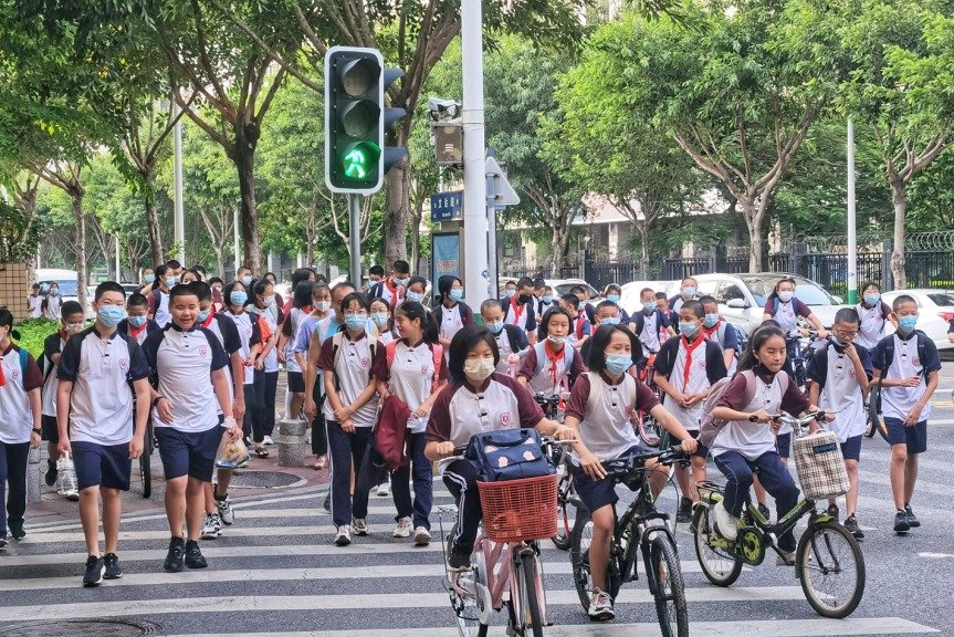 元气满满开启新学期！厦门中小学今天开学啦～