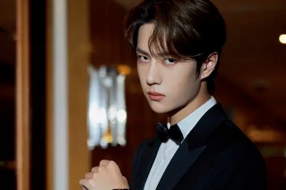 王一博方否认“嫖娼”“被包养”！称不认识李某某…公司已报案！